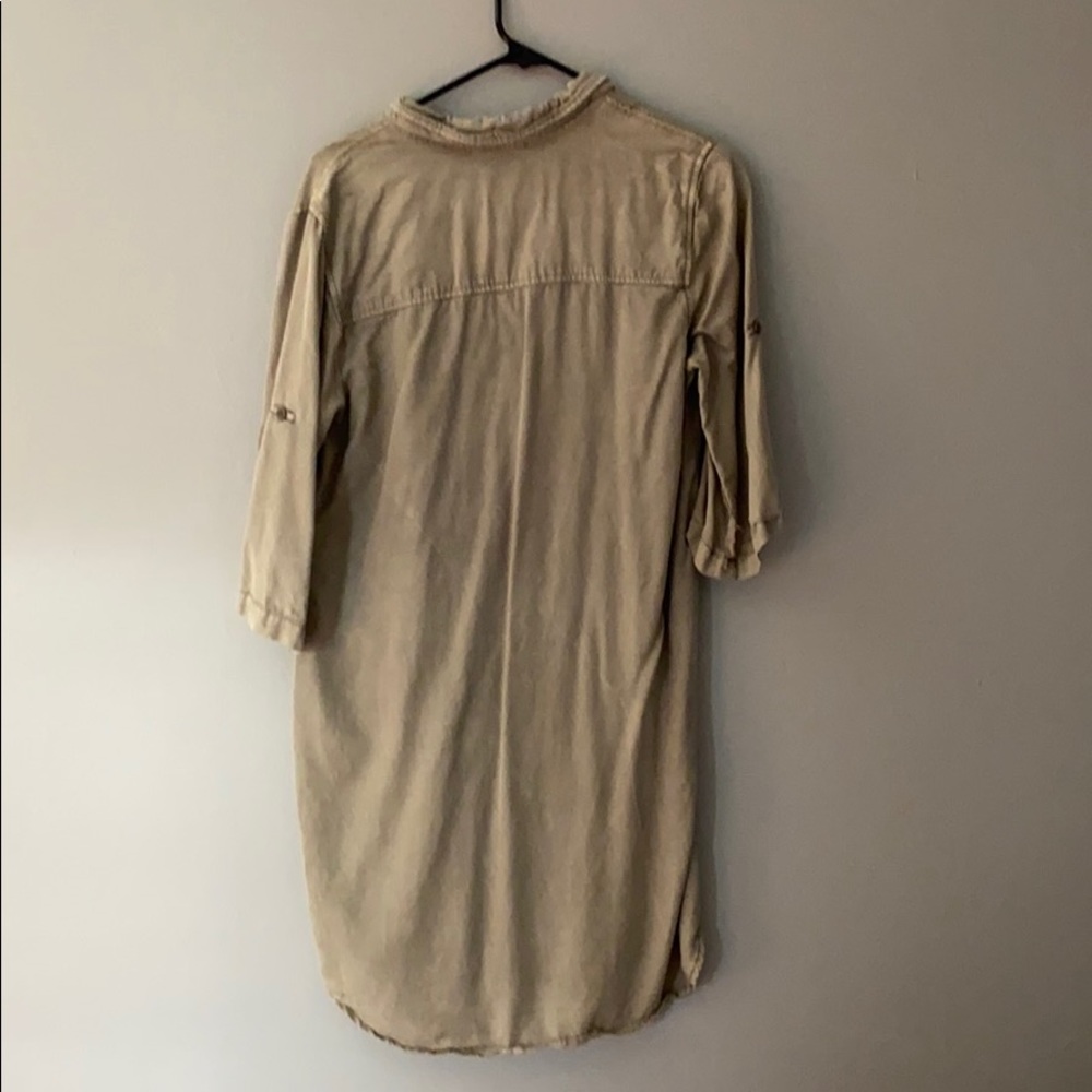 Dress - Picture 3 of 3